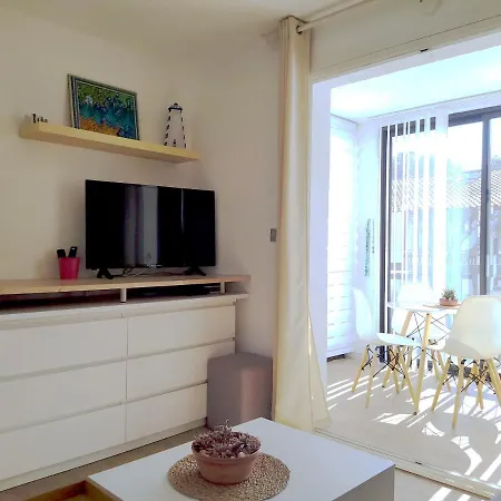 דירה L'Antigone - T2 Cosy- Wifi בנדול